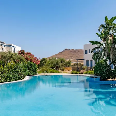 Sanders Paros Gardens *