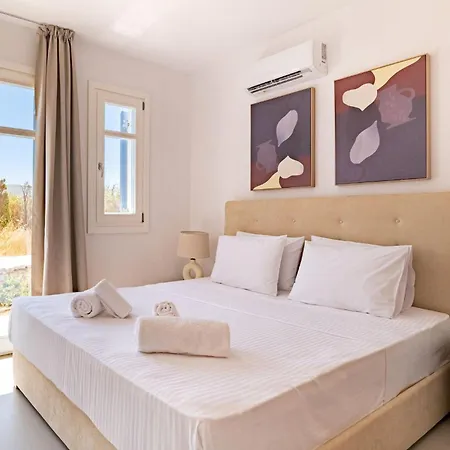 Sanders Paros Gardens Apartment *