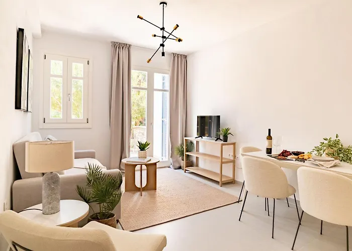 Sanders Paros Gardens *